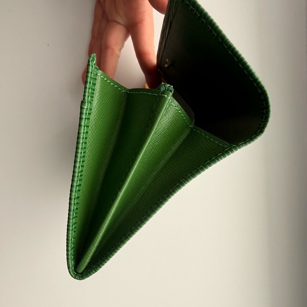 Louis Vuitton Green Epi Long Wallet with chain and COA - Picture 6 of 10